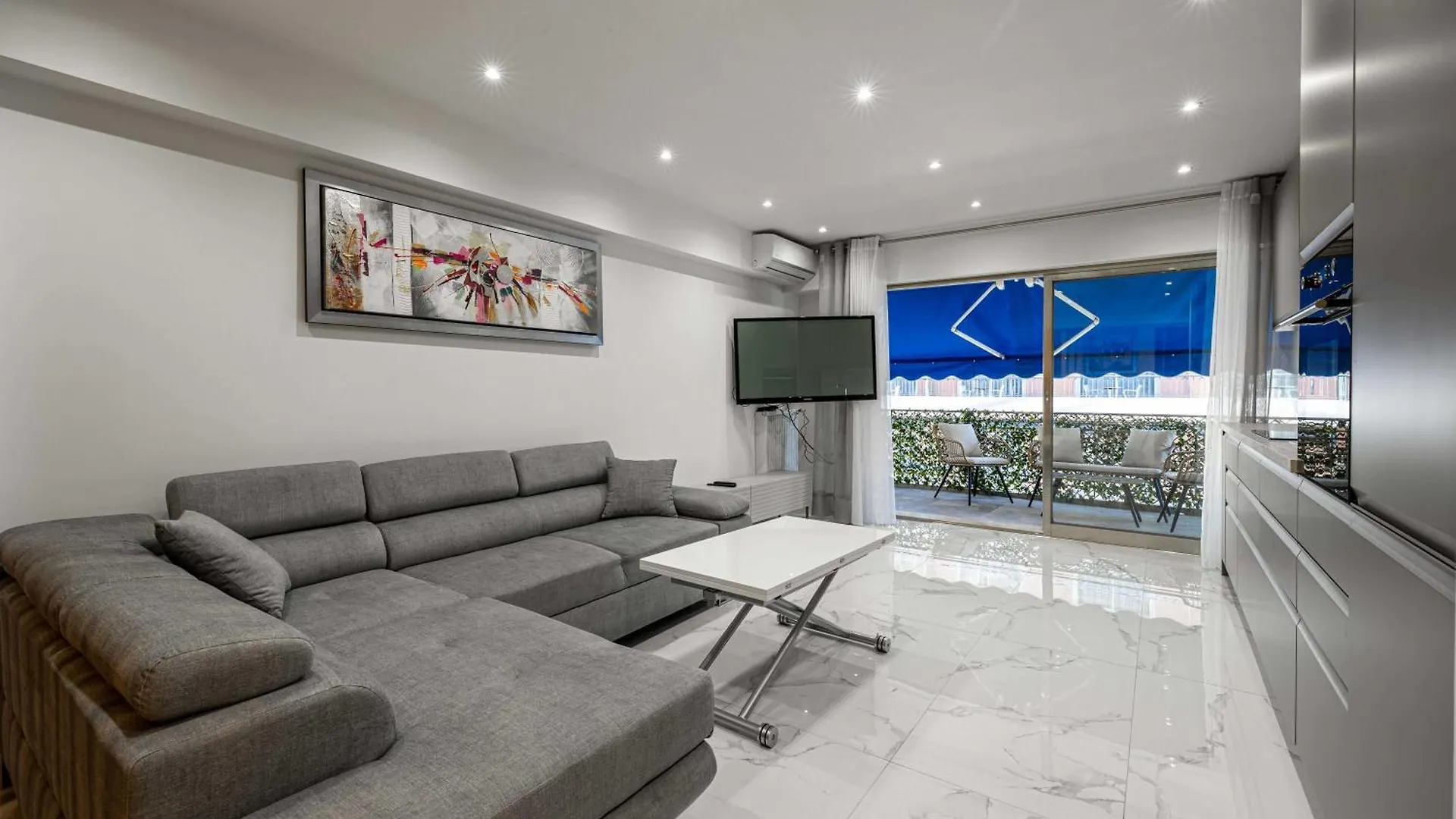 Gorgeous Apartment - Near Beach - 2Br-6P Antibes