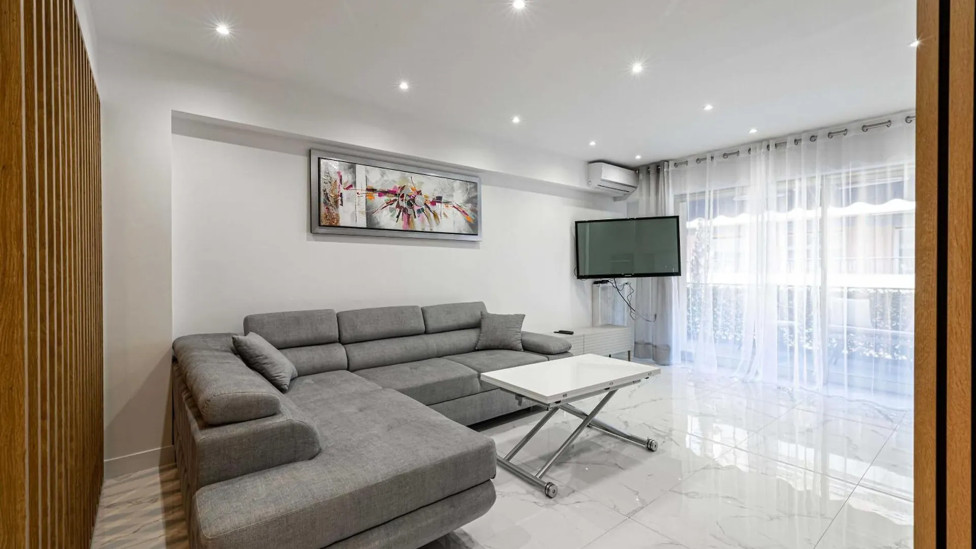 Gorgeous Apartment - Near Beach - 2Br-6P Antibes