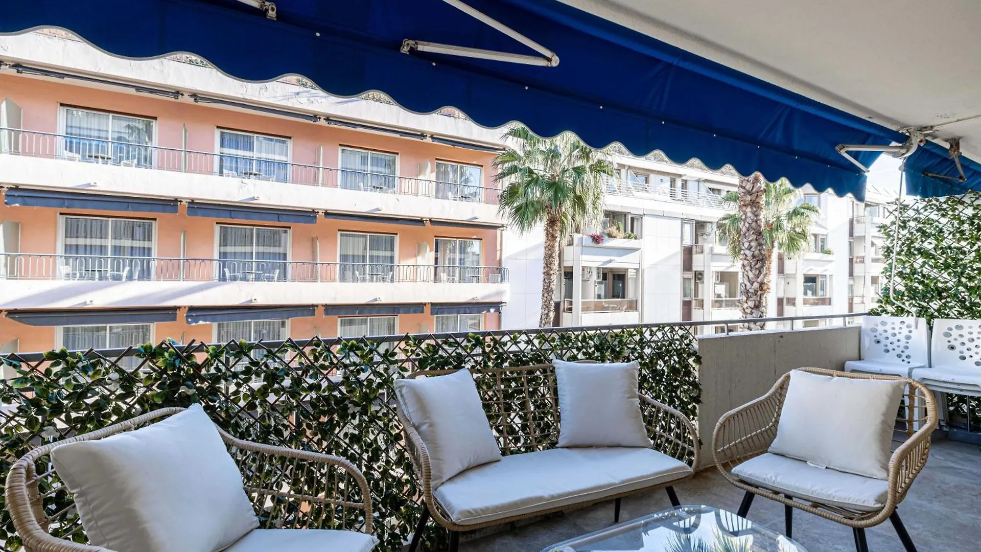 Gorgeous Apartment - Near Beach - 2Br-6P Antibes 0*,  France