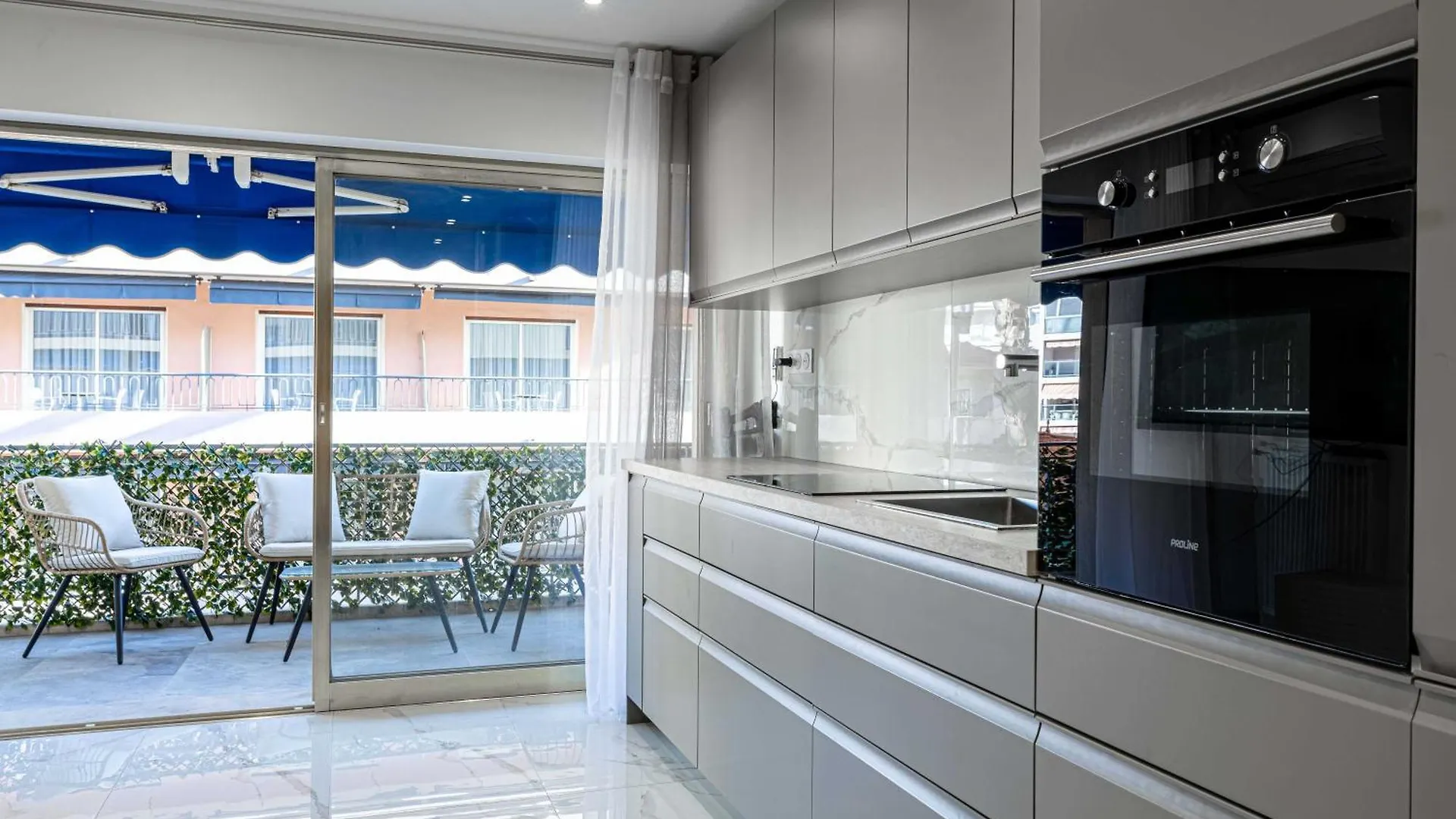 Gorgeous Apartment - Near Beach - 2Br-6P Antibes