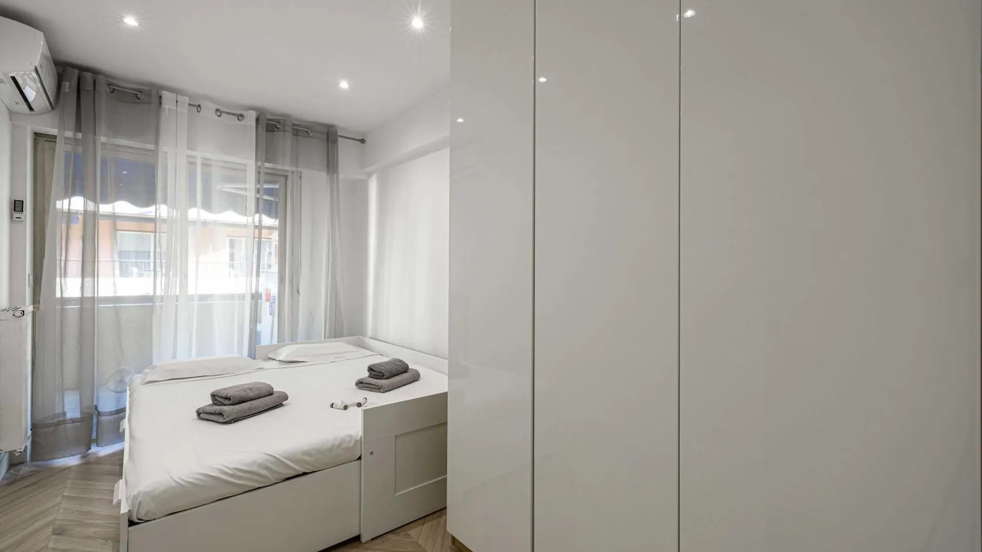 Gorgeous Apartment - Near Beach - 2Br-6P Antibes France